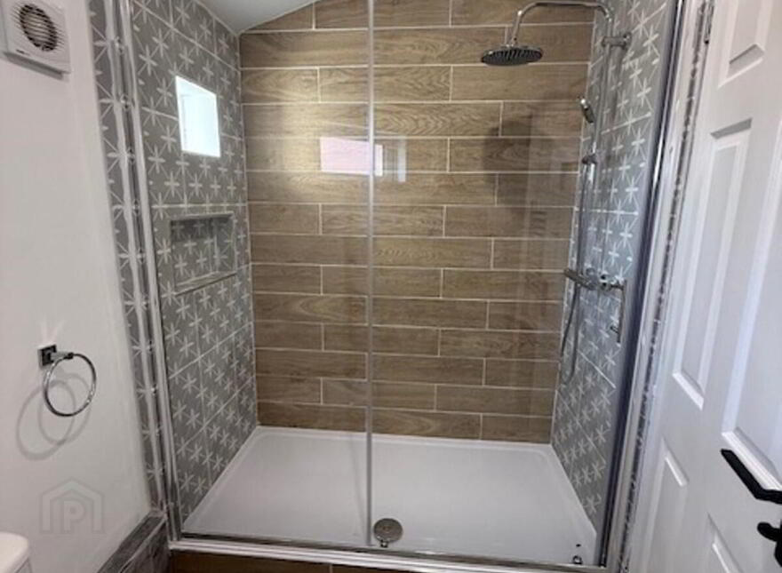 4 Castlereagh Road, (, Apt), Belfast, BT5 5FP