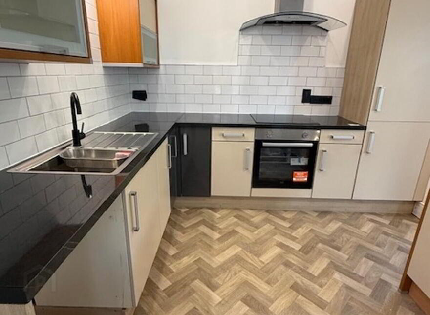 4 Castlereagh Road, (, Apt), Belfast, BT5 5FP