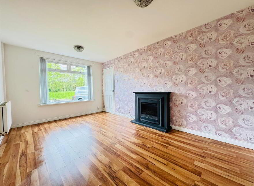 16 Rathdrum Park, Rathcoole, Newtownabbey, BT37 9PE