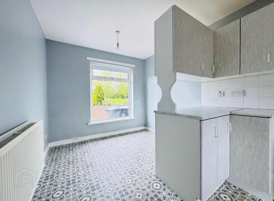 16 Rathdrum Park, Rathcoole, Newtownabbey, BT37 9PE