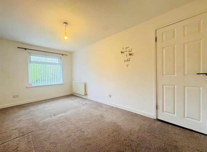 16 Rathdrum Park, Rathcoole, Newtownabbey, BT37 9PE