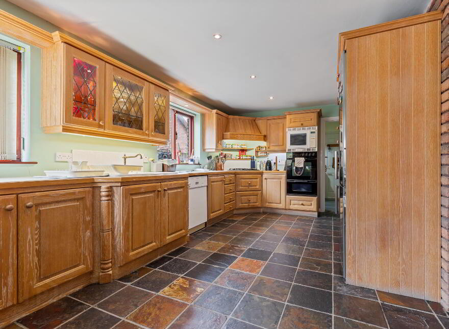 21 Old Coach Avenue, Upper Malone Road, Belfast, BT9 5PY