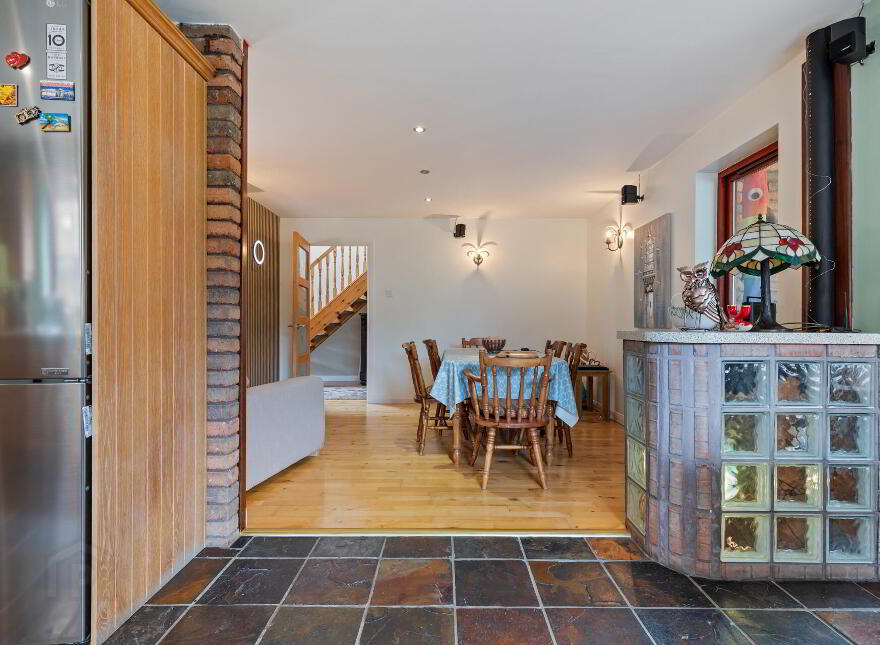 21 Old Coach Avenue, Upper Malone Road, Belfast, BT9 5PY