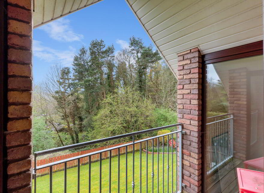 21 Old Coach Avenue, Upper Malone Road, Belfast, BT9 5PY