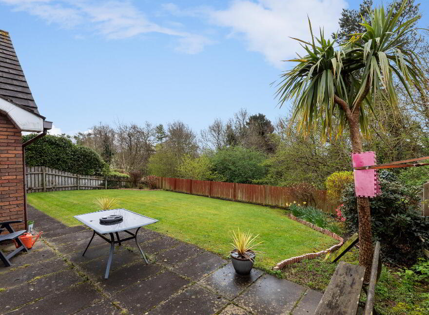 21 Old Coach Avenue, Upper Malone Road, Belfast, BT9 5PY