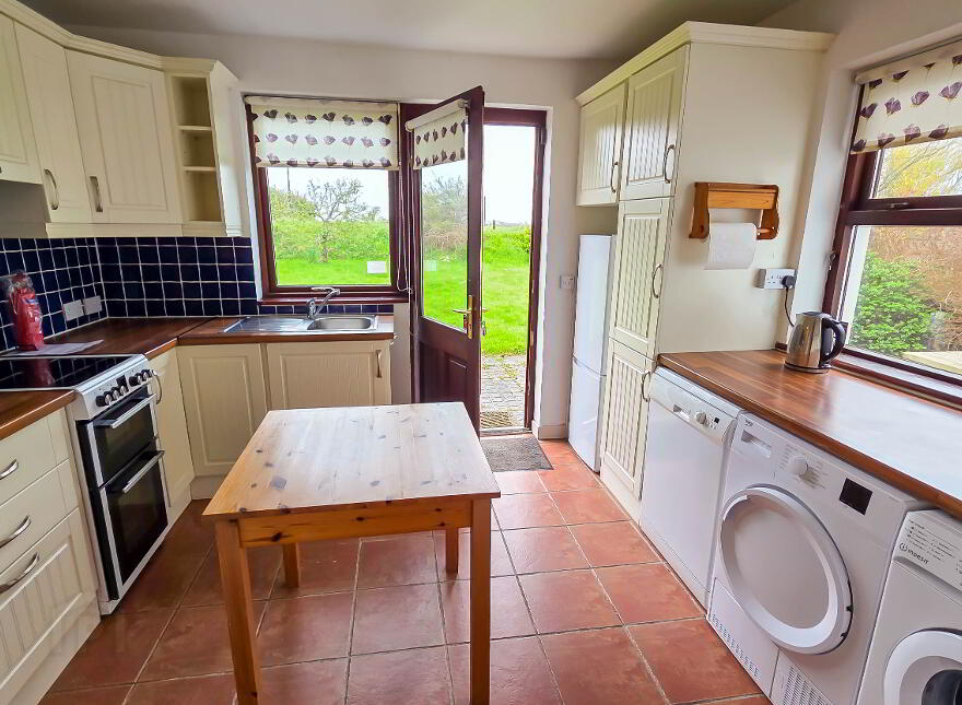 The Cottage, Ballycullane Lane, Ballycullane, Y34FP63