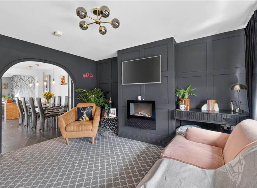 13 Woodview Crescent, Woodland Park, Lisburn, BT28 1LF
