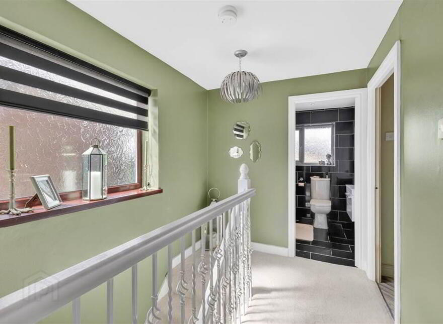 13 Woodview Crescent, Woodland Park, Lisburn, BT28 1LF