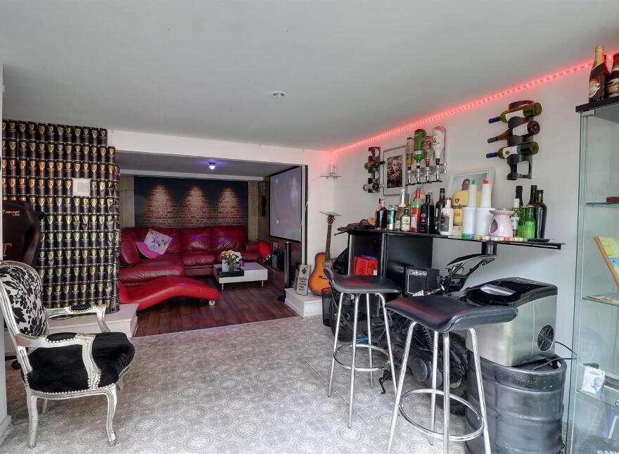 97 Donaghadee Road, Bangor, BT20 4NJ