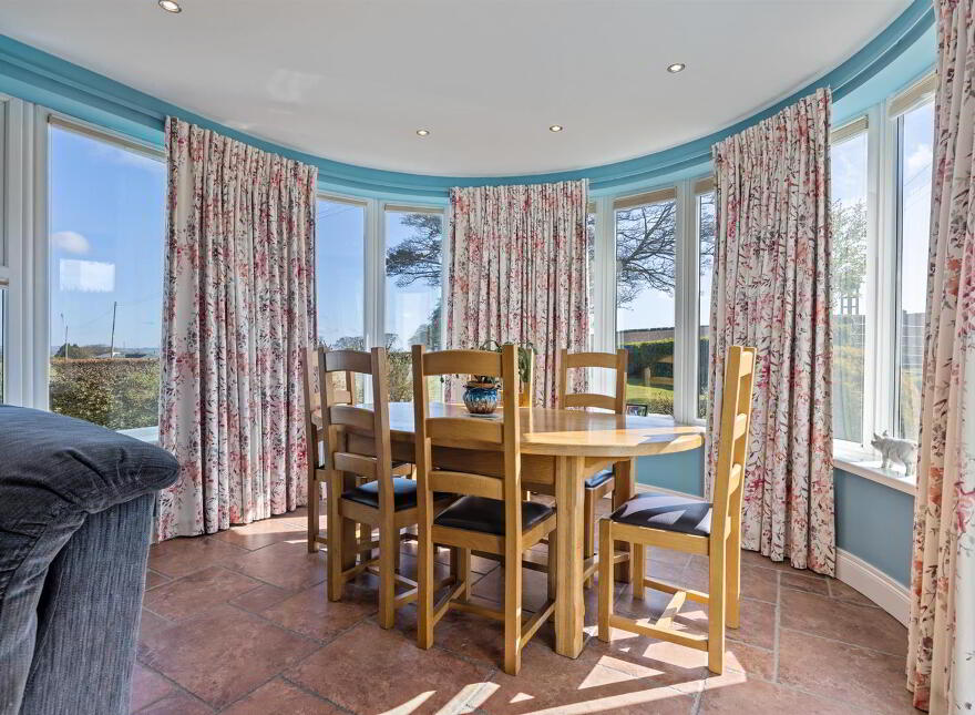 Tullyhubbert House, 80 Hillsborough Road, Tower Lane, Moneyreagh, Newtownards, BT23 6AY