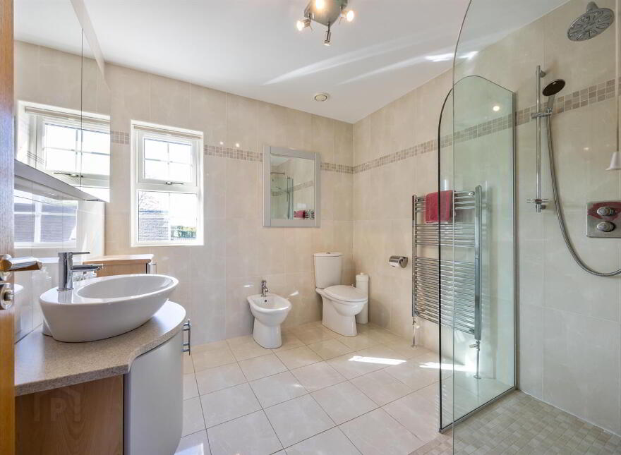 Tullyhubbert House, 80 Hillsborough Road, Tower Lane, Moneyreagh, Newtownards, BT23 6AY