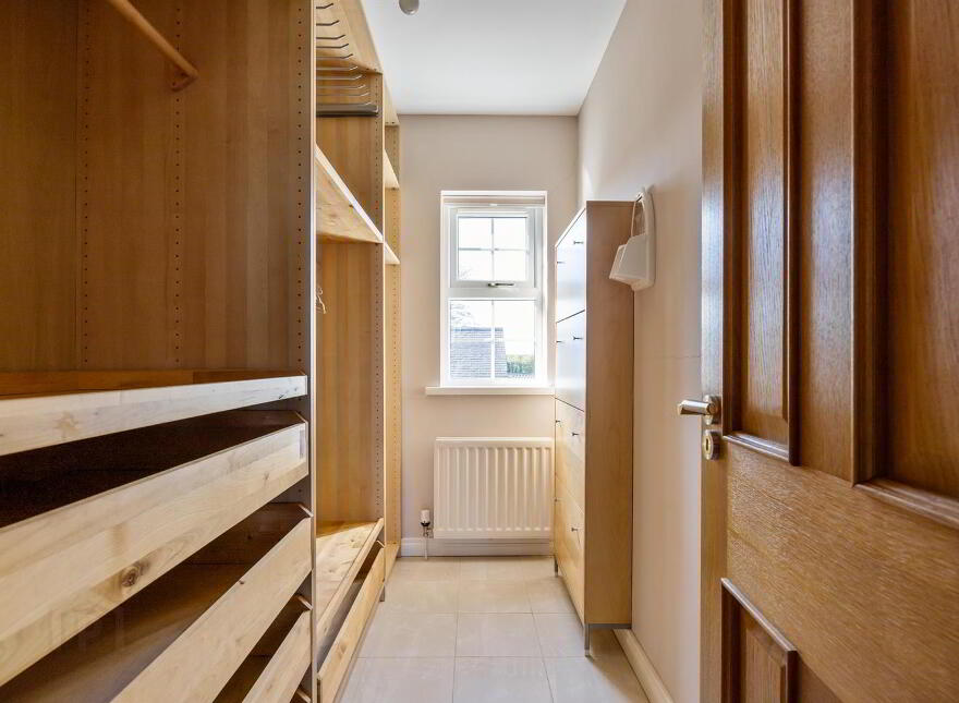 Tullyhubbert House, 80 Hillsborough Road, Tower Lane, Moneyreagh, Newtownards, BT23 6AY