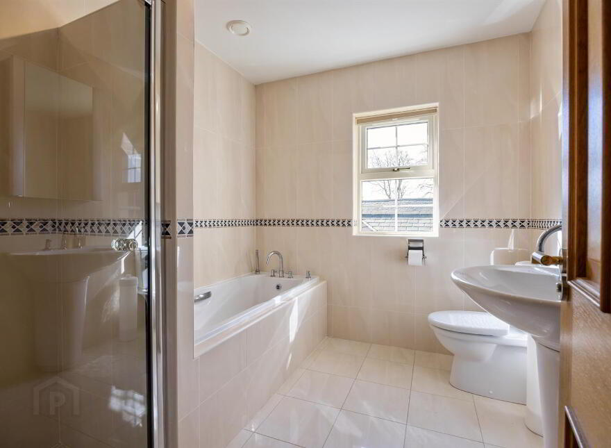 Tullyhubbert House, 80 Hillsborough Road, Tower Lane, Moneyreagh, Newtownards, BT23 6AY
