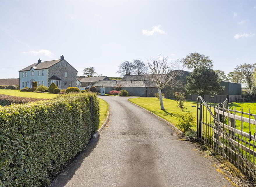 Tullyhubbert House, 80 Hillsborough Road, Tower Lane, Moneyreagh, Newtownards, BT23 6AY