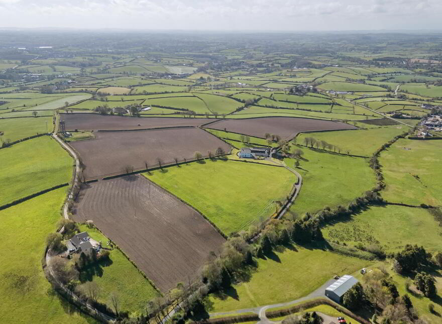Tullyhubbert House, 80 Hillsborough Road, Tower Lane, Moneyreagh, Newtownards, BT23 6AY
