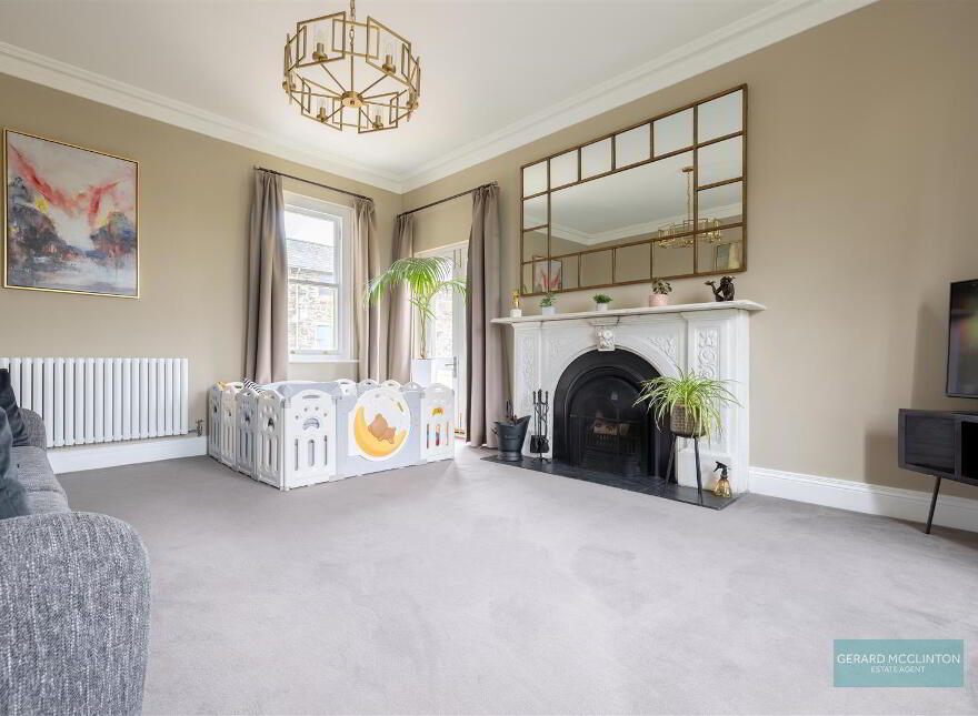 21 Lisdoonan Road, Carryduff, Belfast, BT8 8AR