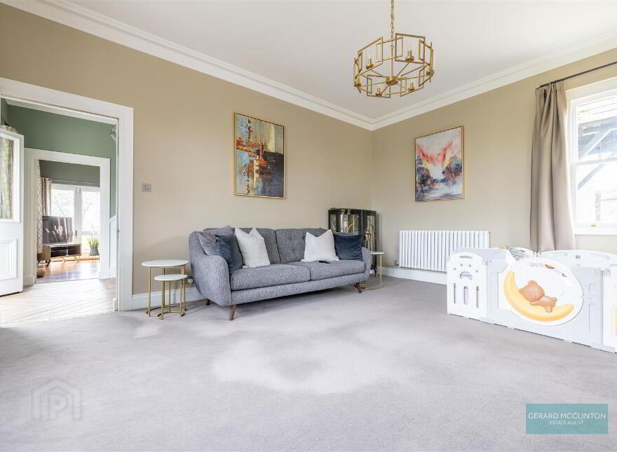 21 Lisdoonan Road, Carryduff, Belfast, BT8 8AR