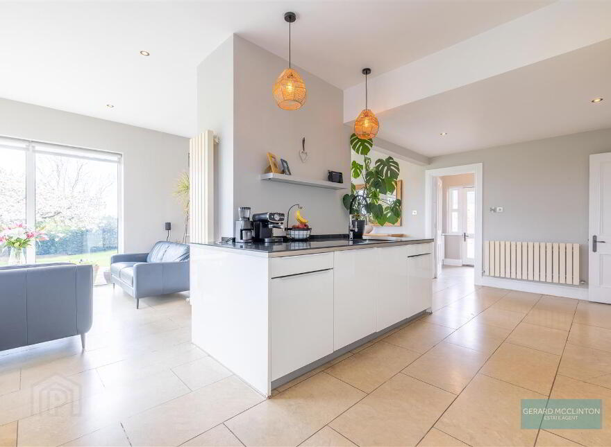 21 Lisdoonan Road, Carryduff, Belfast, BT8 8AR