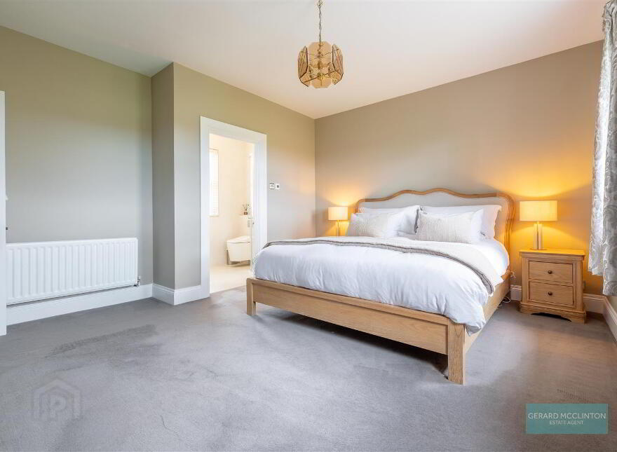 21 Lisdoonan Road, Carryduff, Belfast, BT8 8AR