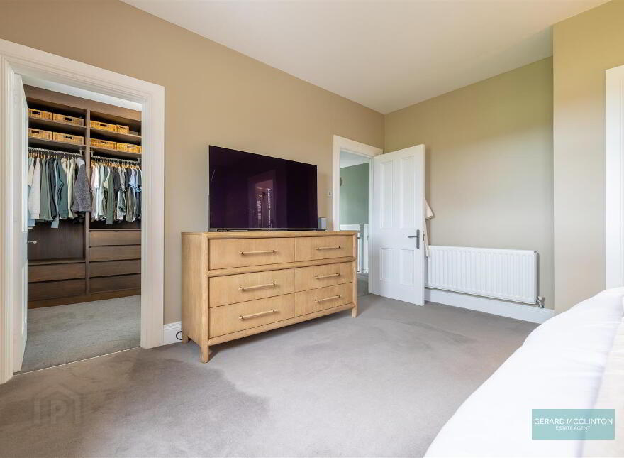 21 Lisdoonan Road, Carryduff, Belfast, BT8 8AR