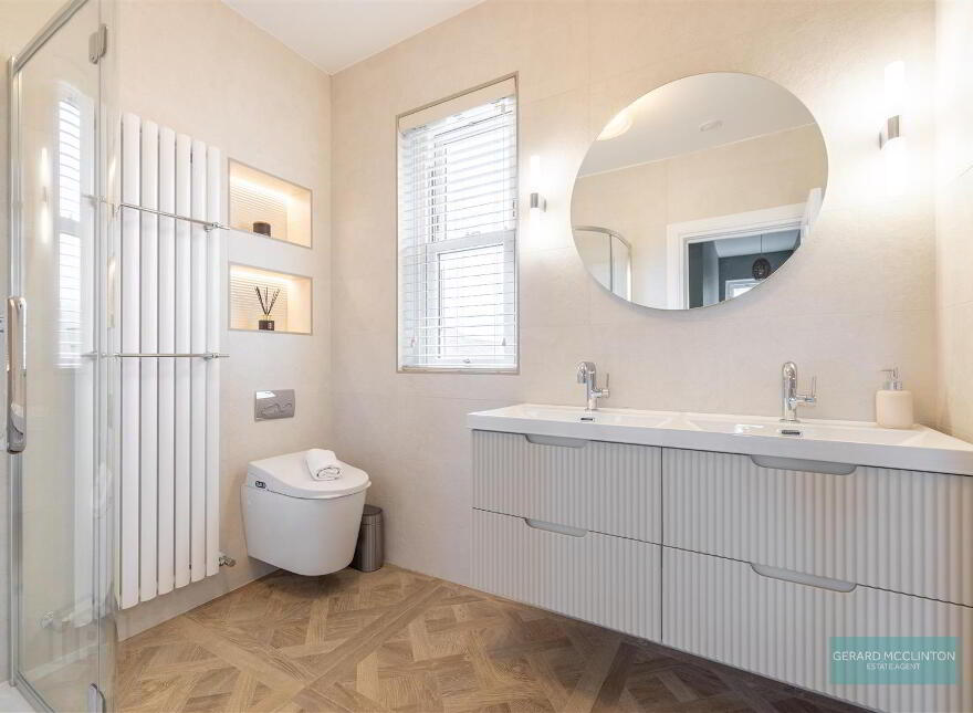 21 Lisdoonan Road, Carryduff, Belfast, BT8 8AR
