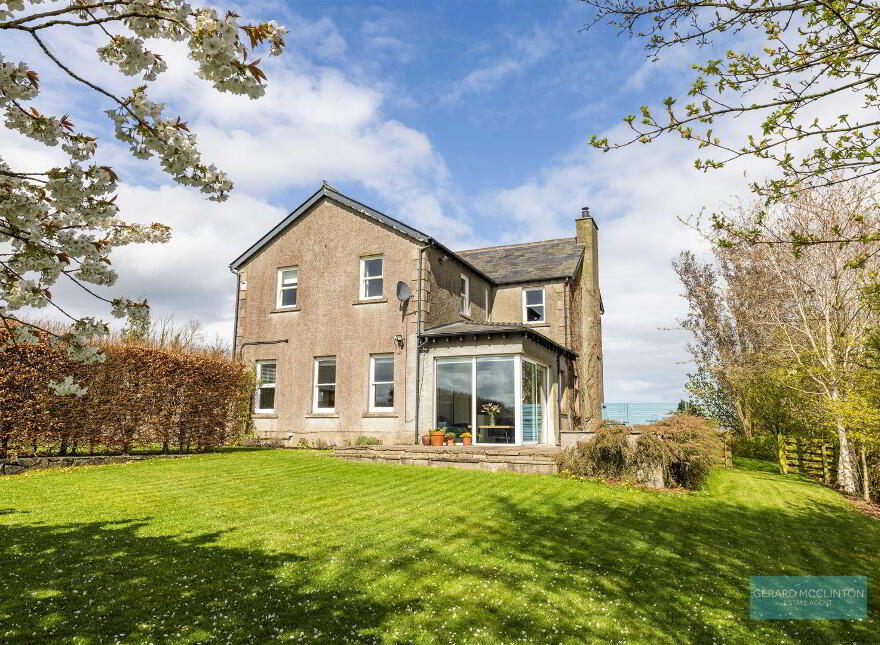 21 Lisdoonan Road, Carryduff, Belfast, BT8 8AR