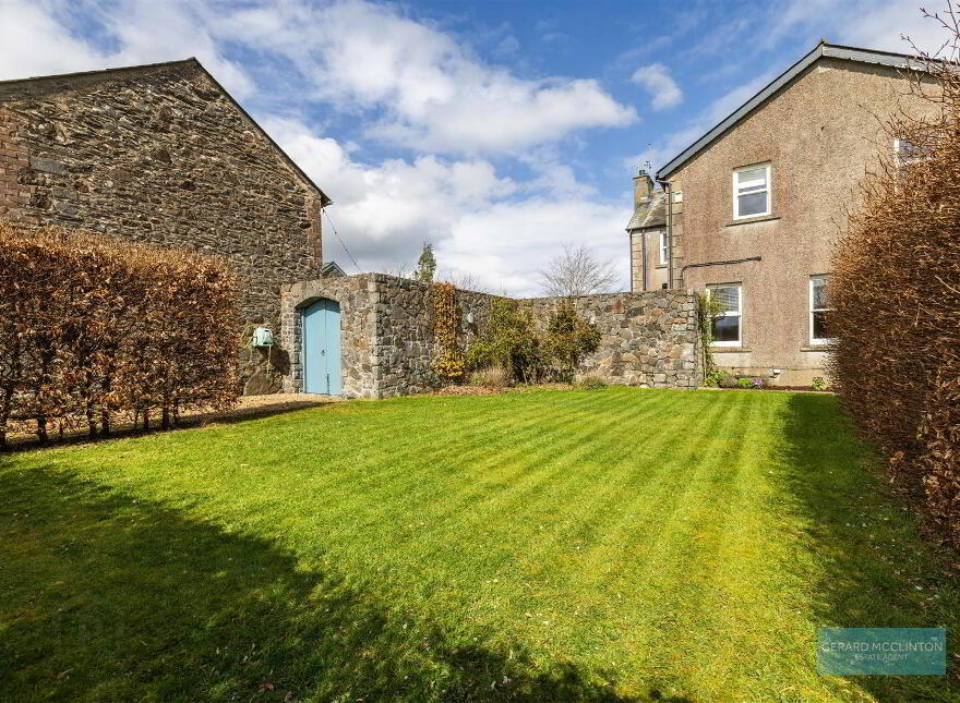 21 Lisdoonan Road, Carryduff, Belfast, BT8 8AR