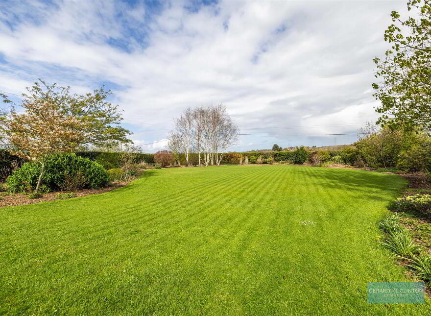 21 Lisdoonan Road, Carryduff, Belfast, BT8 8AR