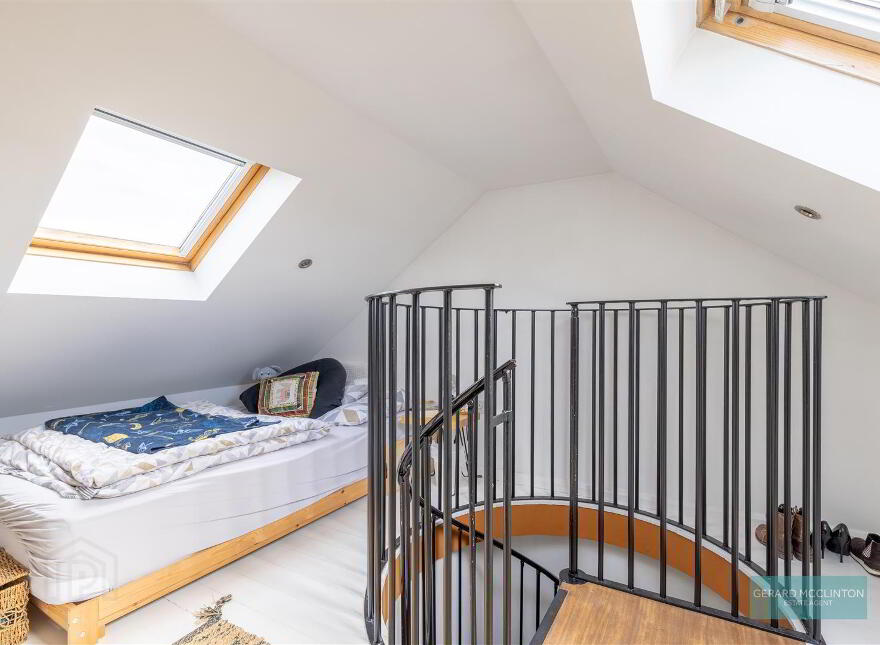 21 Lisdoonan Road, Carryduff, Belfast, BT8 8AR