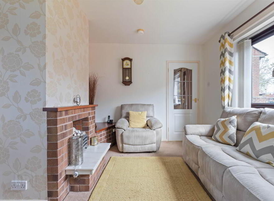 37 Knockwood Crescent, Belfast, BT5 6GE