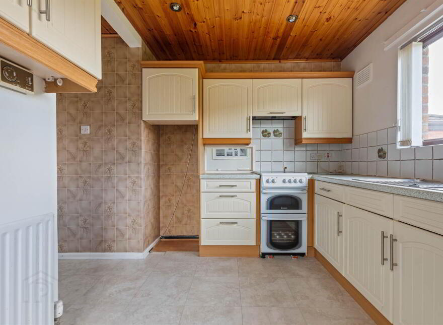 37 Knockwood Crescent, Belfast, BT5 6GE