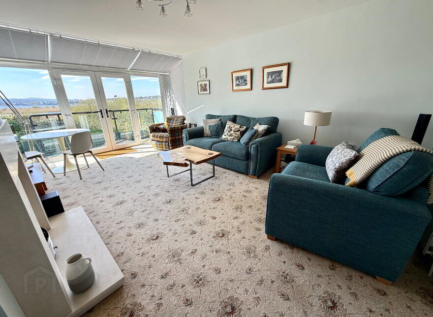 74 Waterfoot Park, Waterside, Derry, BT47 6SX