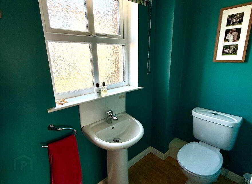 74 Waterfoot Park, Waterside, Derry, BT47 6SX