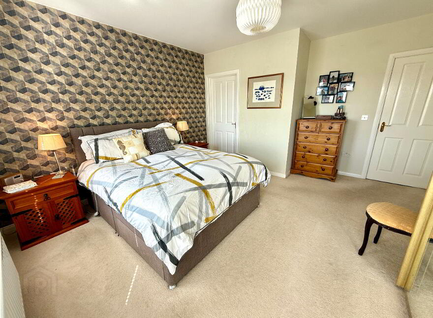 74 Waterfoot Park, Waterside, Derry, BT47 6SX