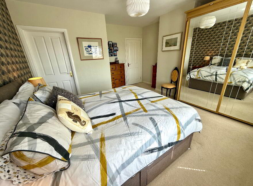 74 Waterfoot Park, Waterside, Derry, BT47 6SX