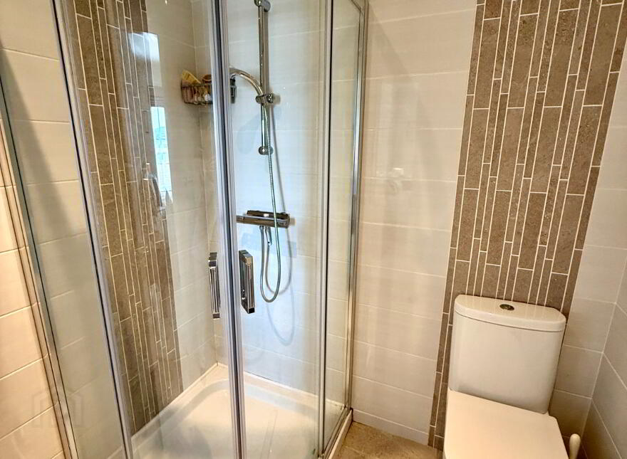 74 Waterfoot Park, Waterside, Derry, BT47 6SX