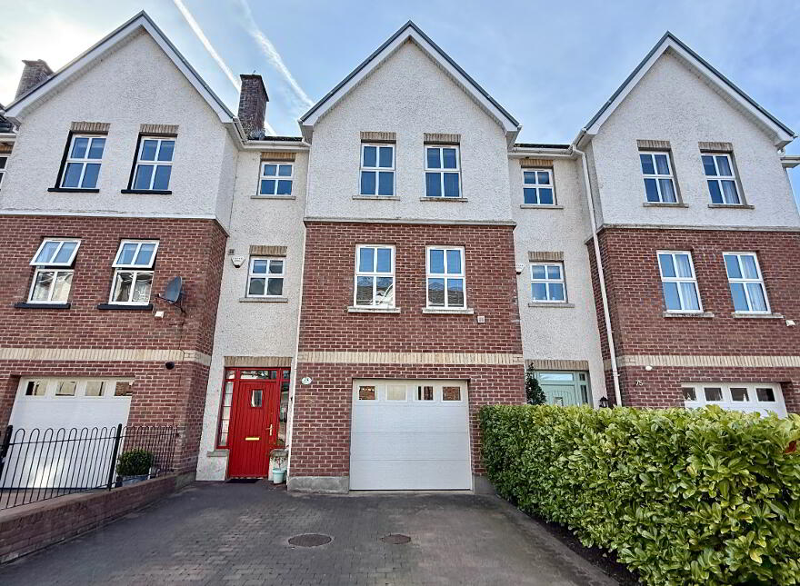 74 Waterfoot Park, Waterside, Derry, BT47 6SX