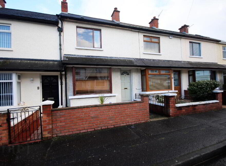 10 Willowholme Crescent, Belfast, BT6 8NX
