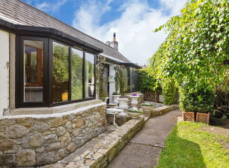 Ingleside, 6 Corrig Road, Dalkey, A96D603