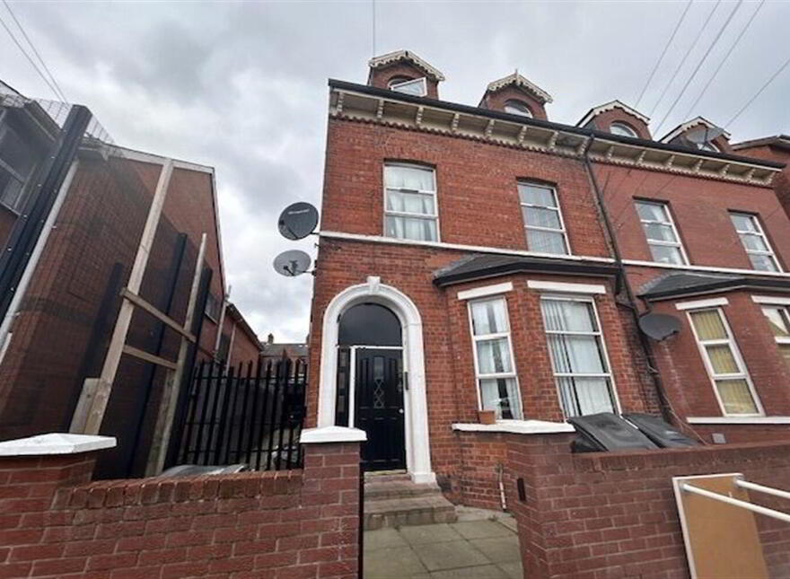 3, 158 Cliftonpark Avenue, Cliftonville Road, Belfast, BT14 6DT