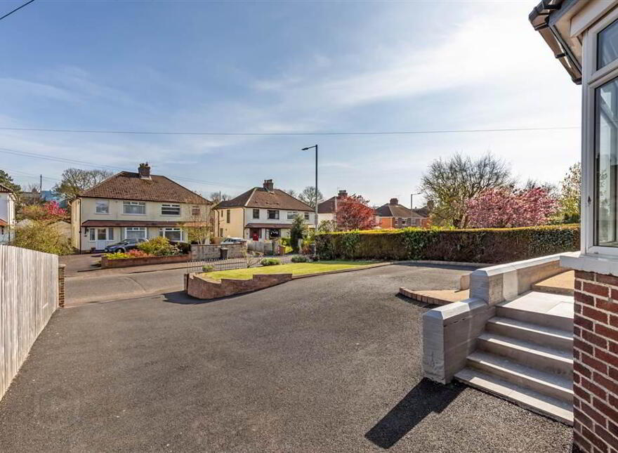 36 Kingsway Park, Belfast, BT5 7EW