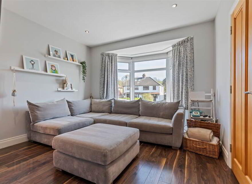 36 Kingsway Park, Belfast, BT5 7EW
