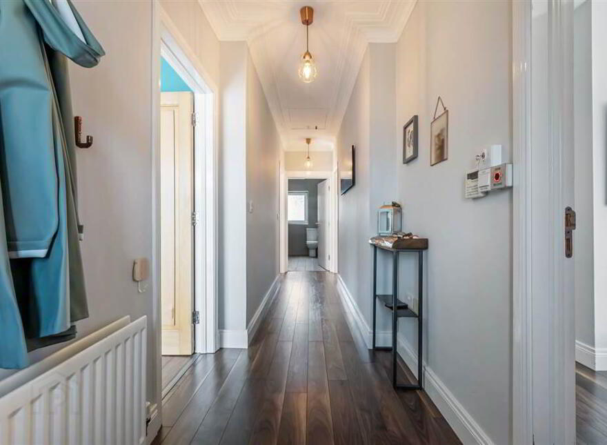 36 Kingsway Park, Belfast, BT5 7EW