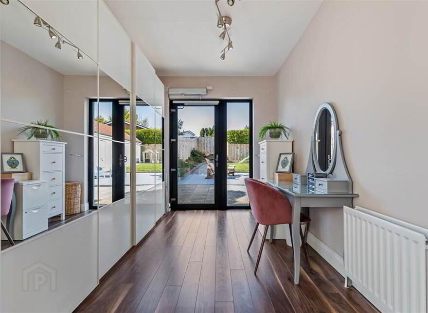36 Kingsway Park, Belfast, BT5 7EW