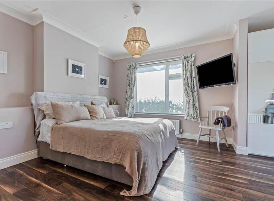 36 Kingsway Park, Belfast, BT5 7EW