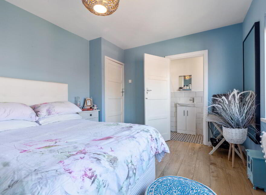 29 Thornhill Drive, Belfast, BT5 7AW