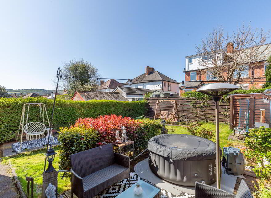 29 Thornhill Drive, Belfast, BT5 7AW