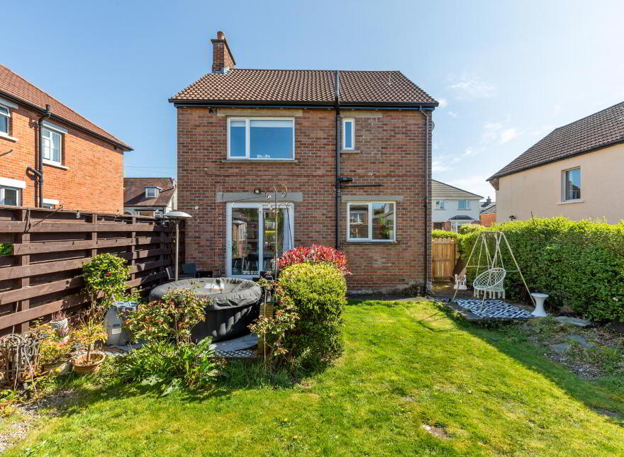 29 Thornhill Drive, Belfast, BT5 7AW