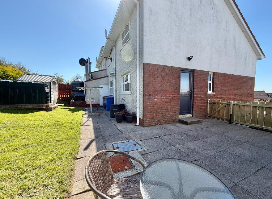 6 Pinefield Court, Omagh, BT79 7YT