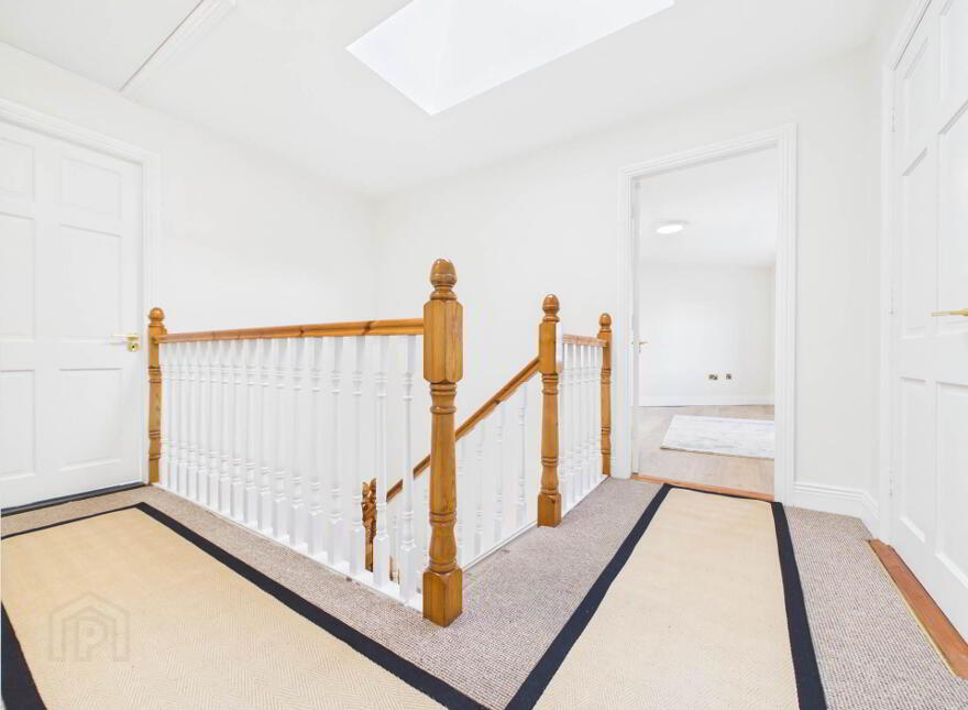 Old Bridge House- The Weir, South Quay, Carrickbeg, Carrick-On-Suir, E32X339